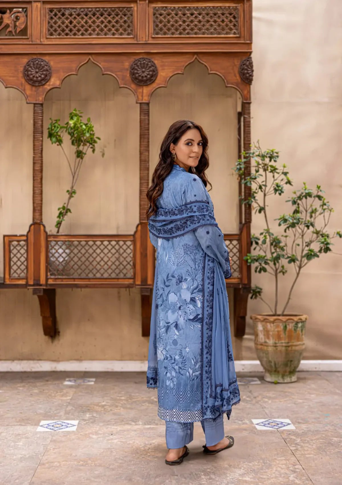 mohsin-saeed-fabrics-is-selling-online-and-in stores-Luxury-daily-wear-wedding-wear-formal-wear-in-budgeted-price-This-product-is-from-azam-arts-pankh-by-smile-vol-01-viscose25-d-1928-is-available-on-Mohsin-saeed-fabrics-website.