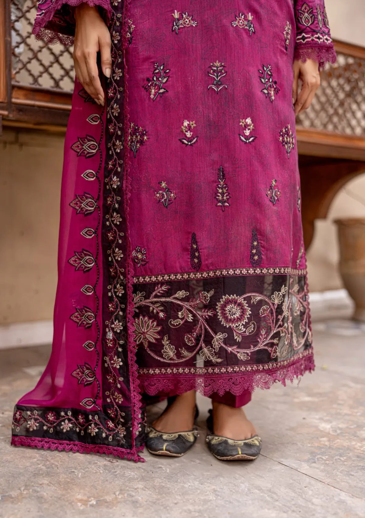 mohsin-saeed-fabrics-is-selling-online-and-in stores-Luxury-daily-wear-wedding-wear-formal-wear-in-budgeted-price-This-product-is-from-azam-arts-pankh-by-smile-vol-01-viscose25-d-1927-is-available-on-Mohsin-saeed-fabrics-website.