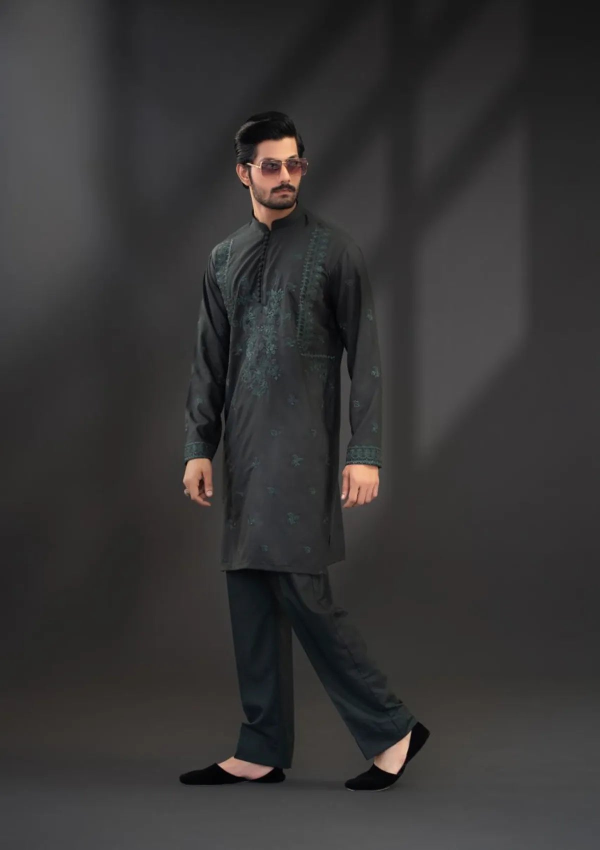 Rangrez by Ahmad Raza AR5196