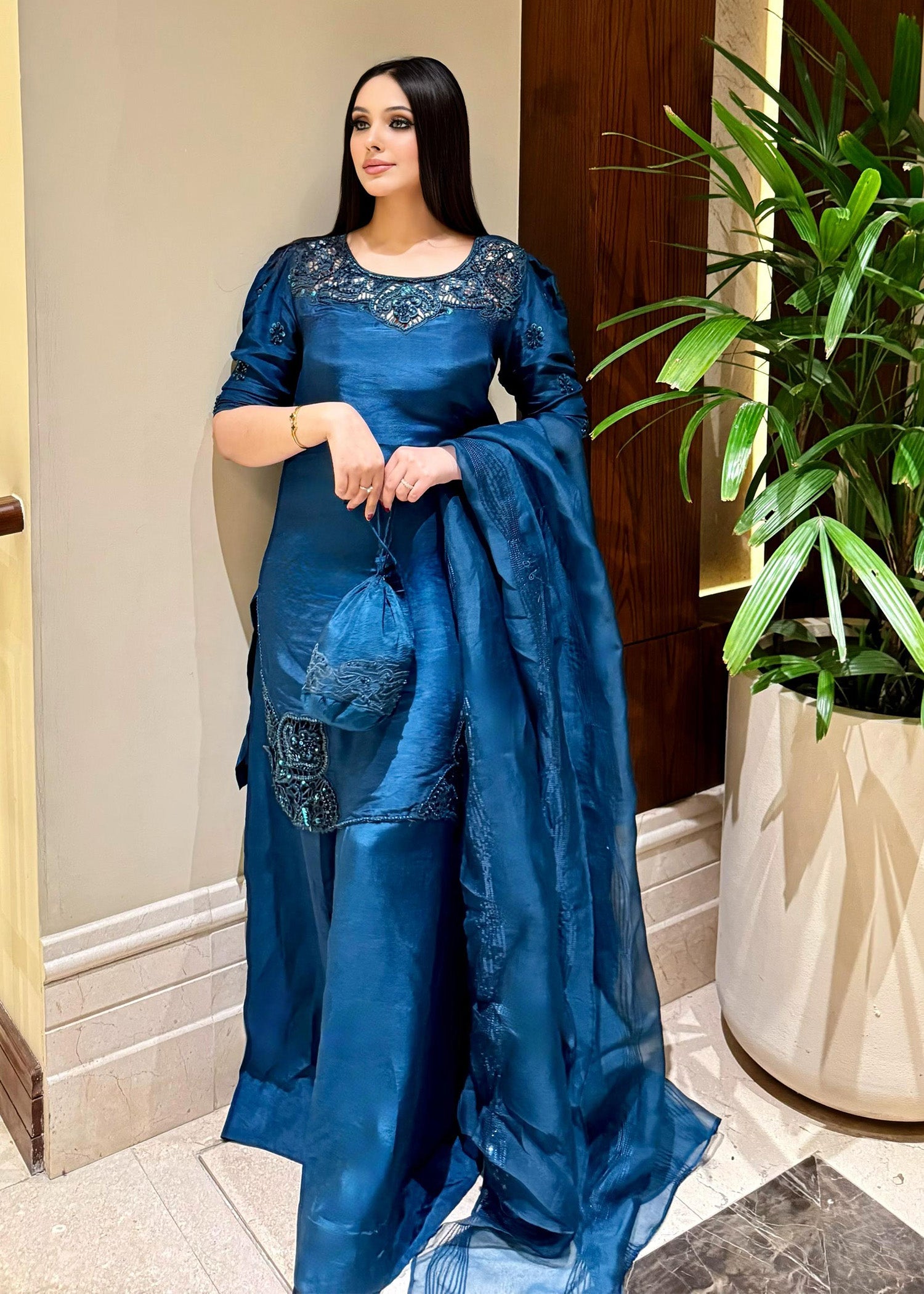 mohsin-saeed-fabrics-is-selling-online-and-in stores-Luxury-daily-wear-wedding-wear-formal-wear-in-budgeted-price-This-product-is-from-maria-osama-khan-luxury-pret-royal-sapphire-is-available-on-Mohsin-saeed-fabrics-website.