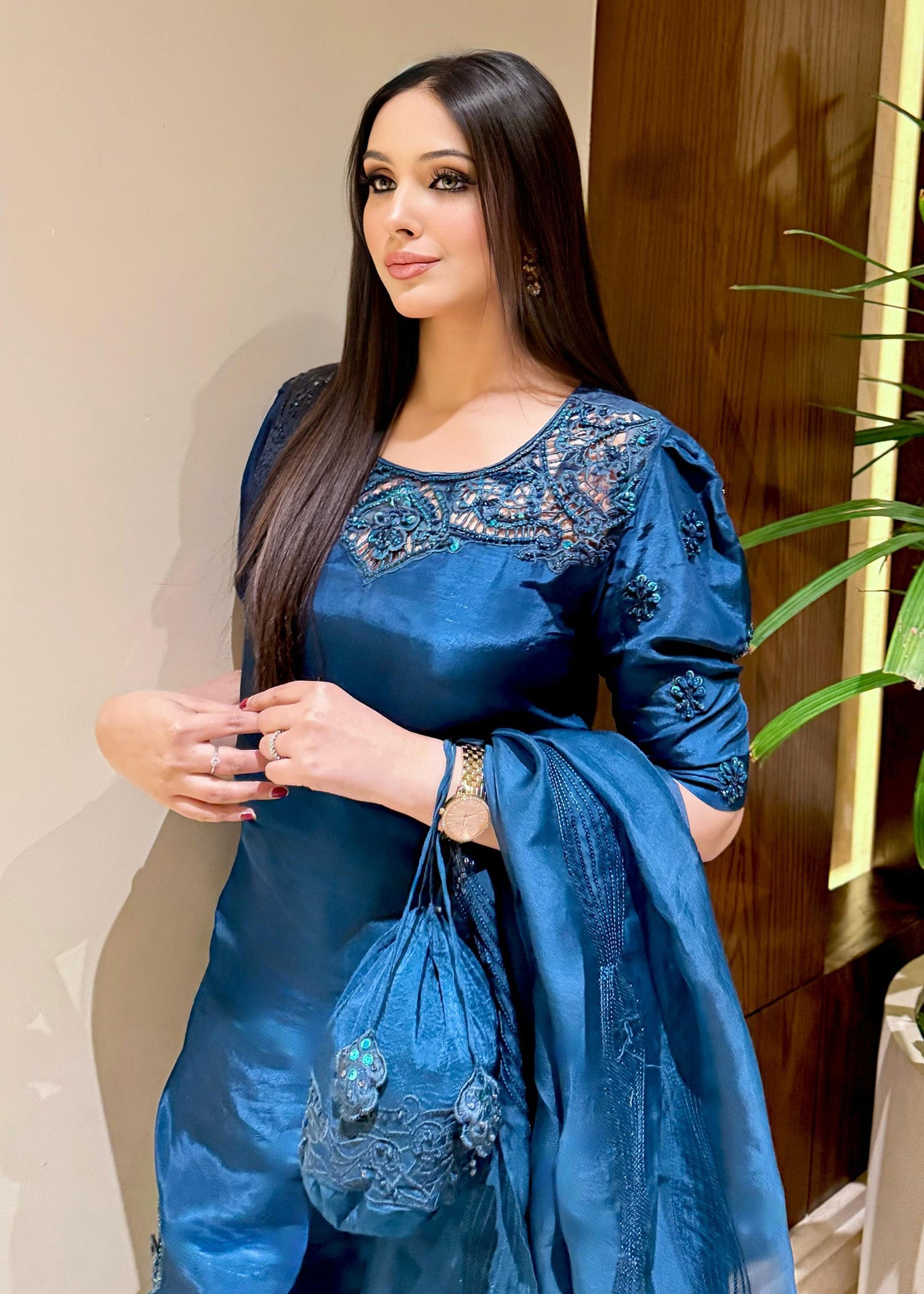 mohsin-saeed-fabrics-is-selling-online-and-in stores-Luxury-daily-wear-wedding-wear-formal-wear-in-budgeted-price-This-product-is-from-maria-osama-khan-luxury-pret-royal-sapphire-is-available-on-Mohsin-saeed-fabrics-website.