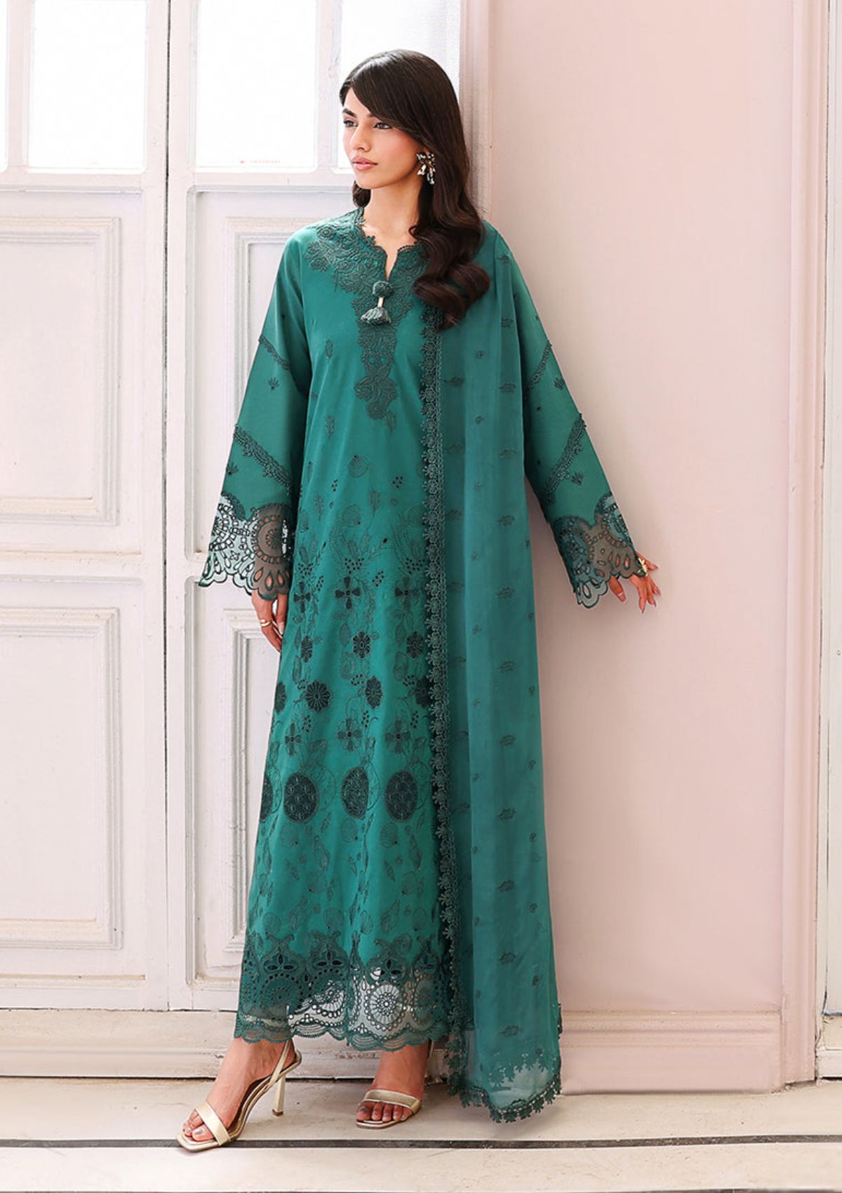 Roheenaz Veil Of Summer'26 D-09 Whispered Veil