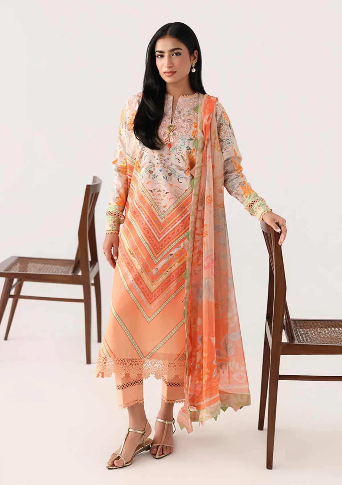 Roheenaz Rosette Lawn'26 D-67A Whispering Wind