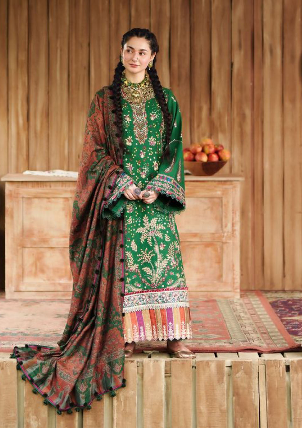 Maryam Hussain Winter Shawl'26 SR-08