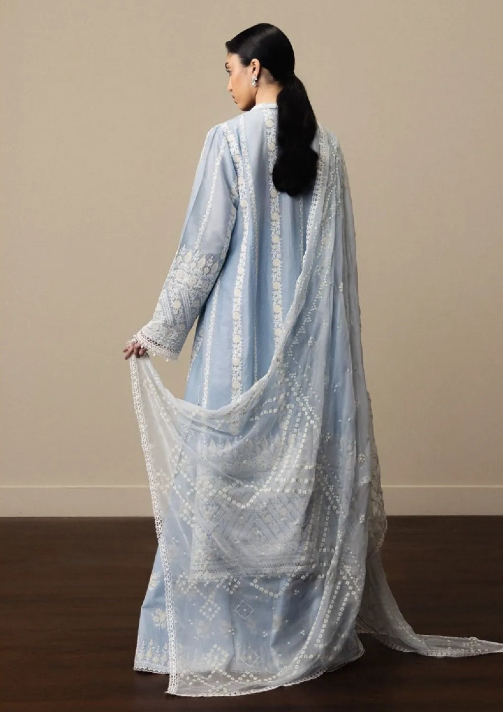 Zara Shahjahan Satori Stillness & Luxury'26 D-01 AOYOMI