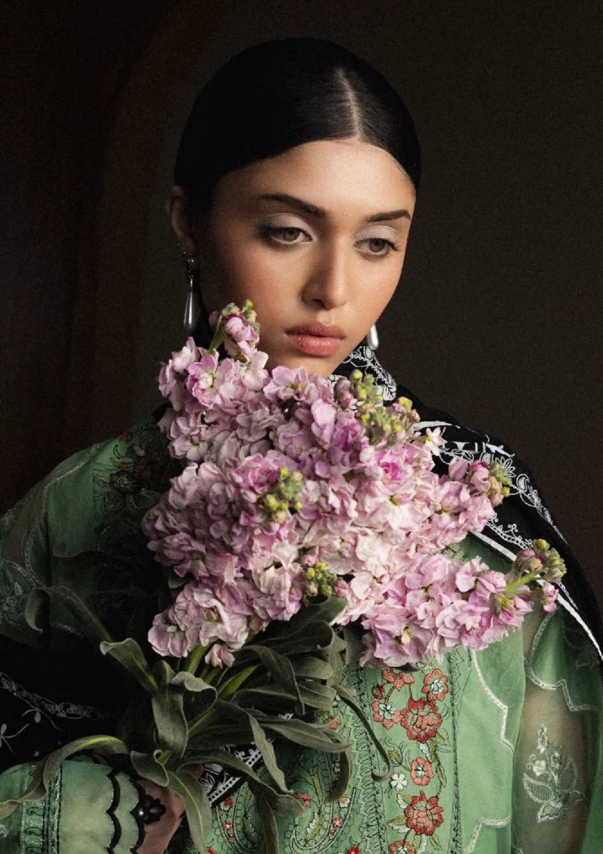 Zara Shahjahan Satori Stillness & Luxury'26 D-06 MIDORIYA