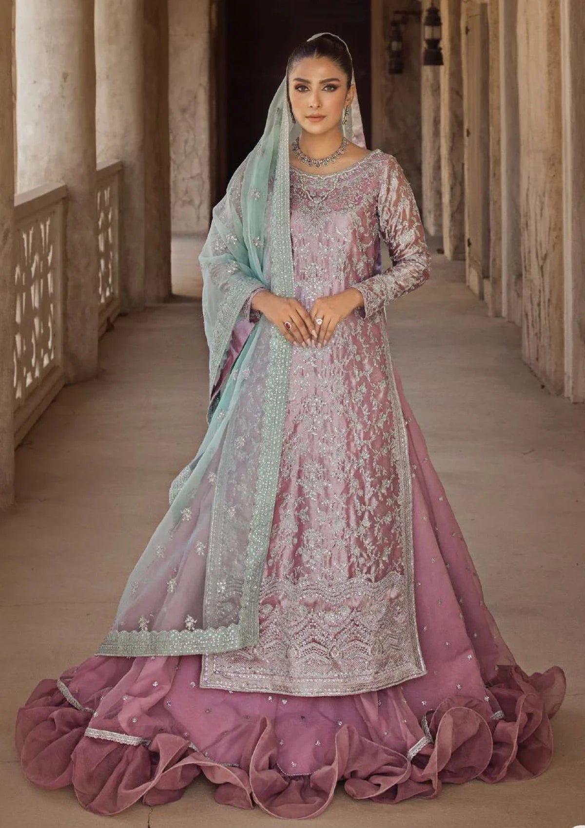 Zainab chottani deals lehenga