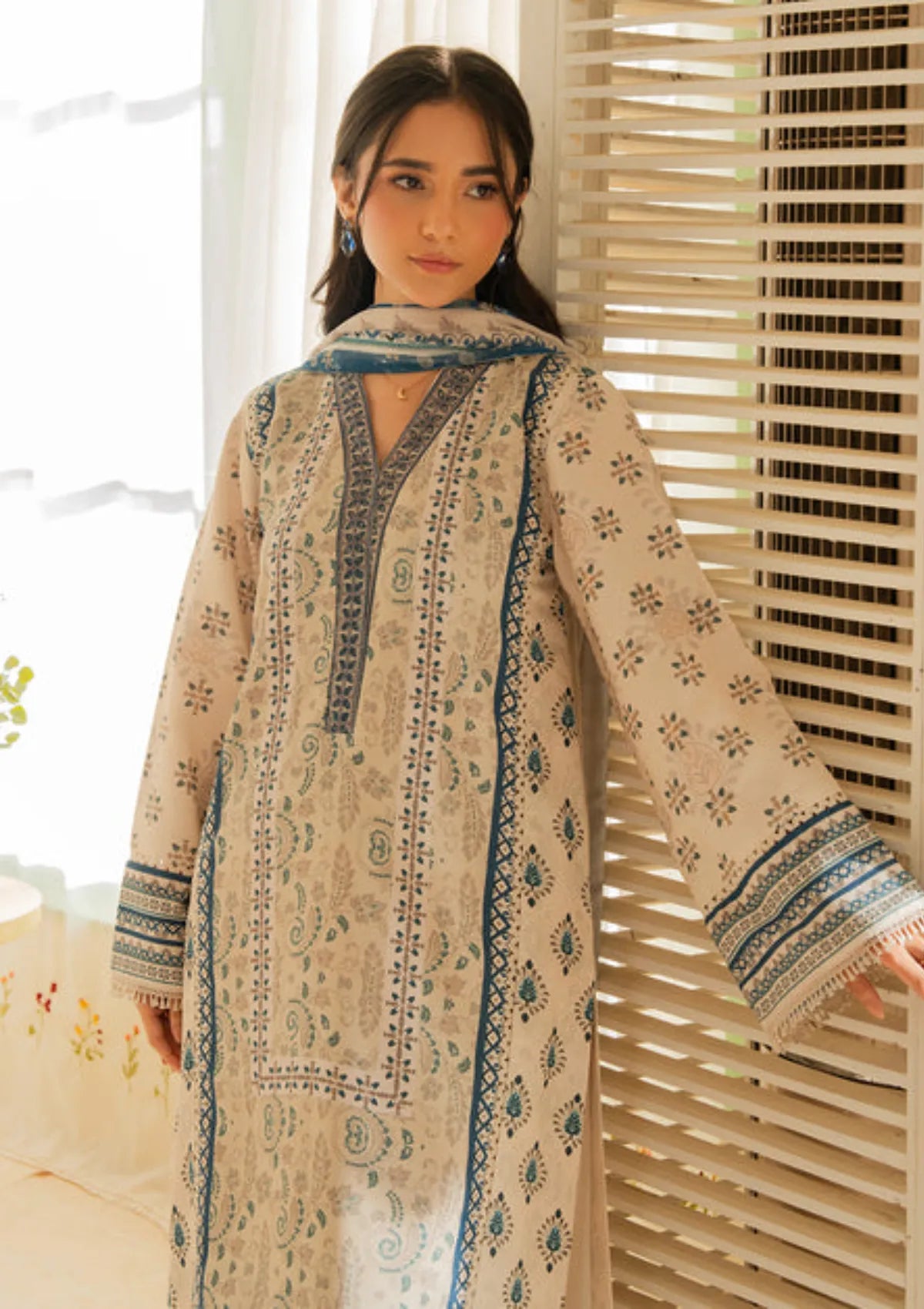 mohsin-saeed-fabrics-luxury-fashion-collection-daily-wear-wedding-and-formal-in-budget-This-product-is-from-yards-fall-florals-karandi25-d-06-zeya-is-available-on-Mohsin-saeed-fabrics-website.