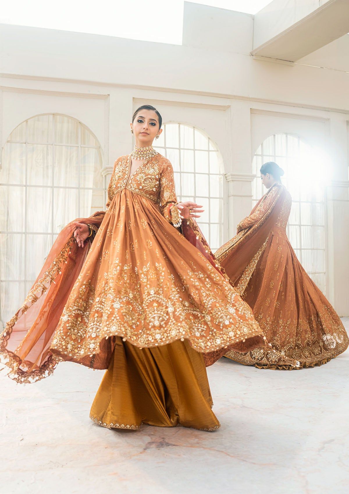 Aik Wedding Festive V-02'23 Look-02