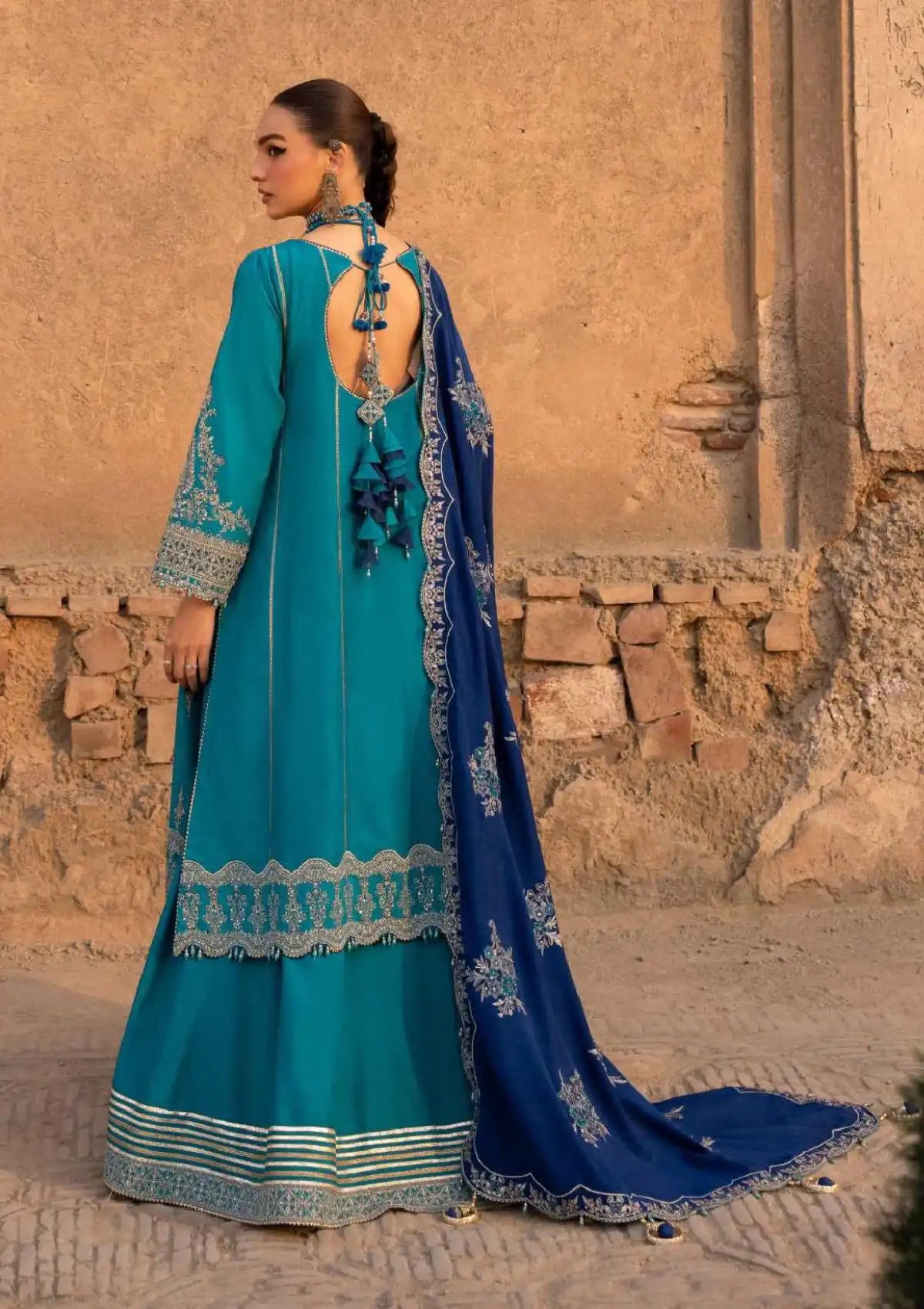 mohsin-saeed-fabrics-luxury-fashion-collection-daily-wear-wedding-and-formal-in-budget-This-product-is-from-zarizaa-almari-naaz25-d-11-pana-is-available-on-Mohsin-saeed-fabrics-website.