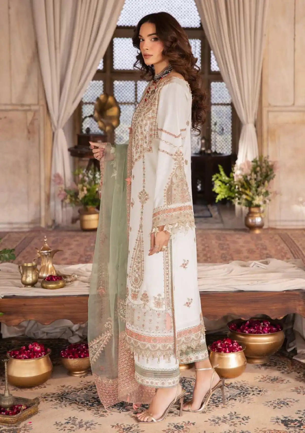 mohsin-saeed-fabrics-luxury-fashion-collection-daily-wear-wedding-and-formal-in-budget-This-product-is-from-zarizaa-almari-naaz25-is-available-on-Mohsin-saeed-fabrics-website.