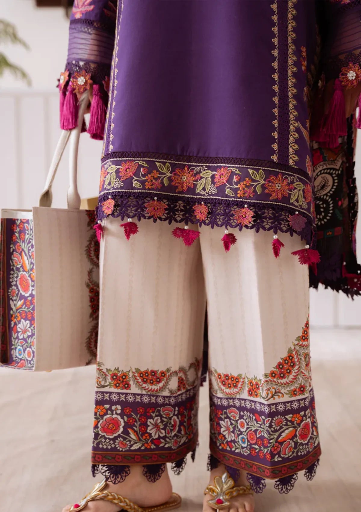 mohsin-saeed-fabrics-designer-daily-wear-formal-and-wedding-suits-within-budget-This-product-is-from-saira-rizwan-laanem-summer-lawn25-elif-b-srl25-05-is-available-on-Mohsin-saeed-fabrics-website.