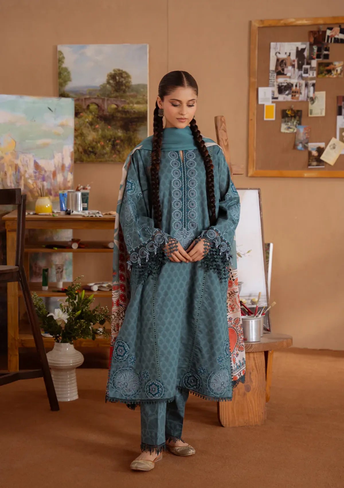 mohsin-saeed-fabrics-designer-daily-wear-formal-and-wedding-suits-within-budget-This-product-is-from-saira-rizwan-laanem-summer-lawn25-seren-b-srl25-08-is-available-on-Mohsin-saeed-fabrics-website.
