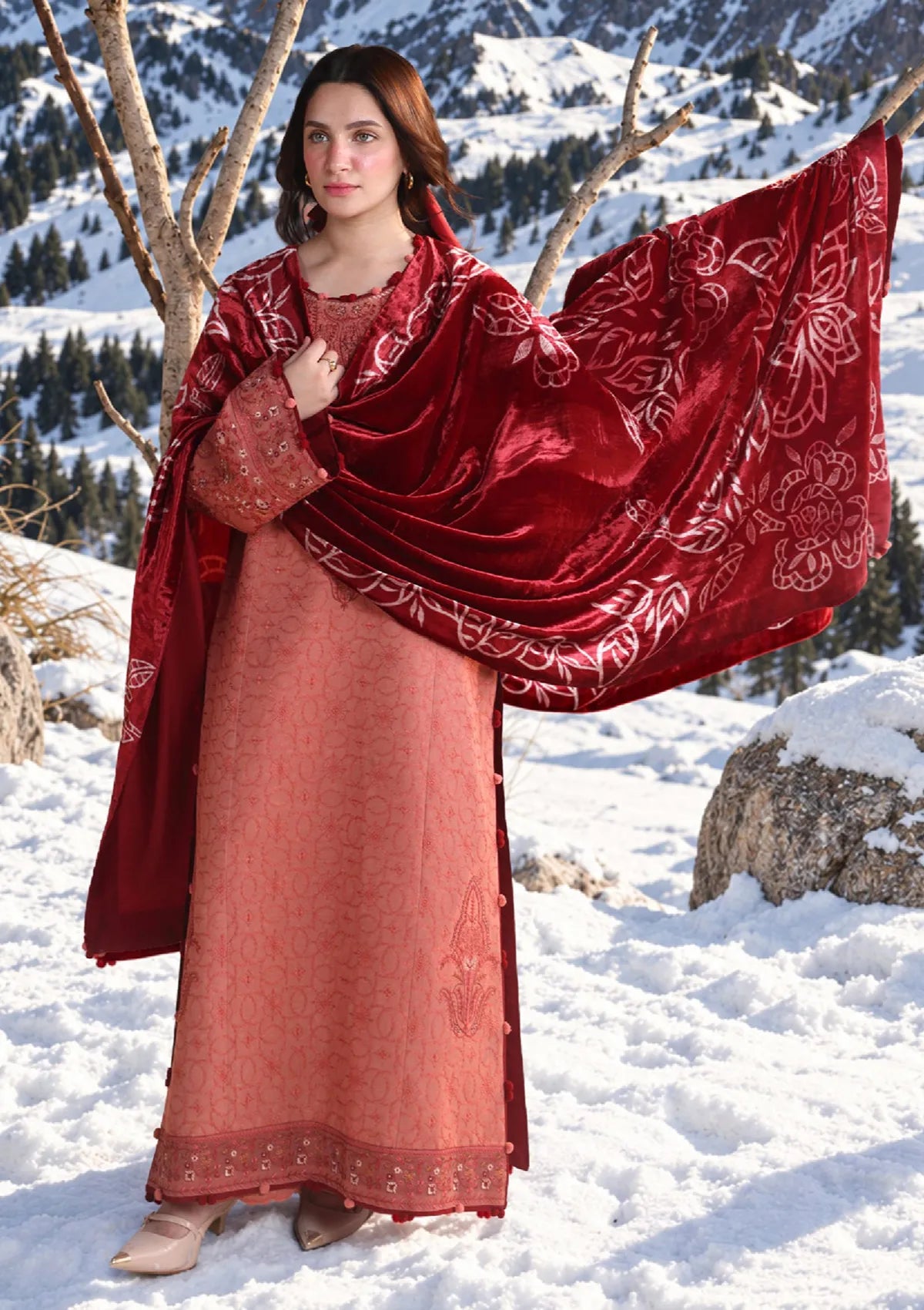 Rang Rasiya Carnation Winter'26 -ROSEA