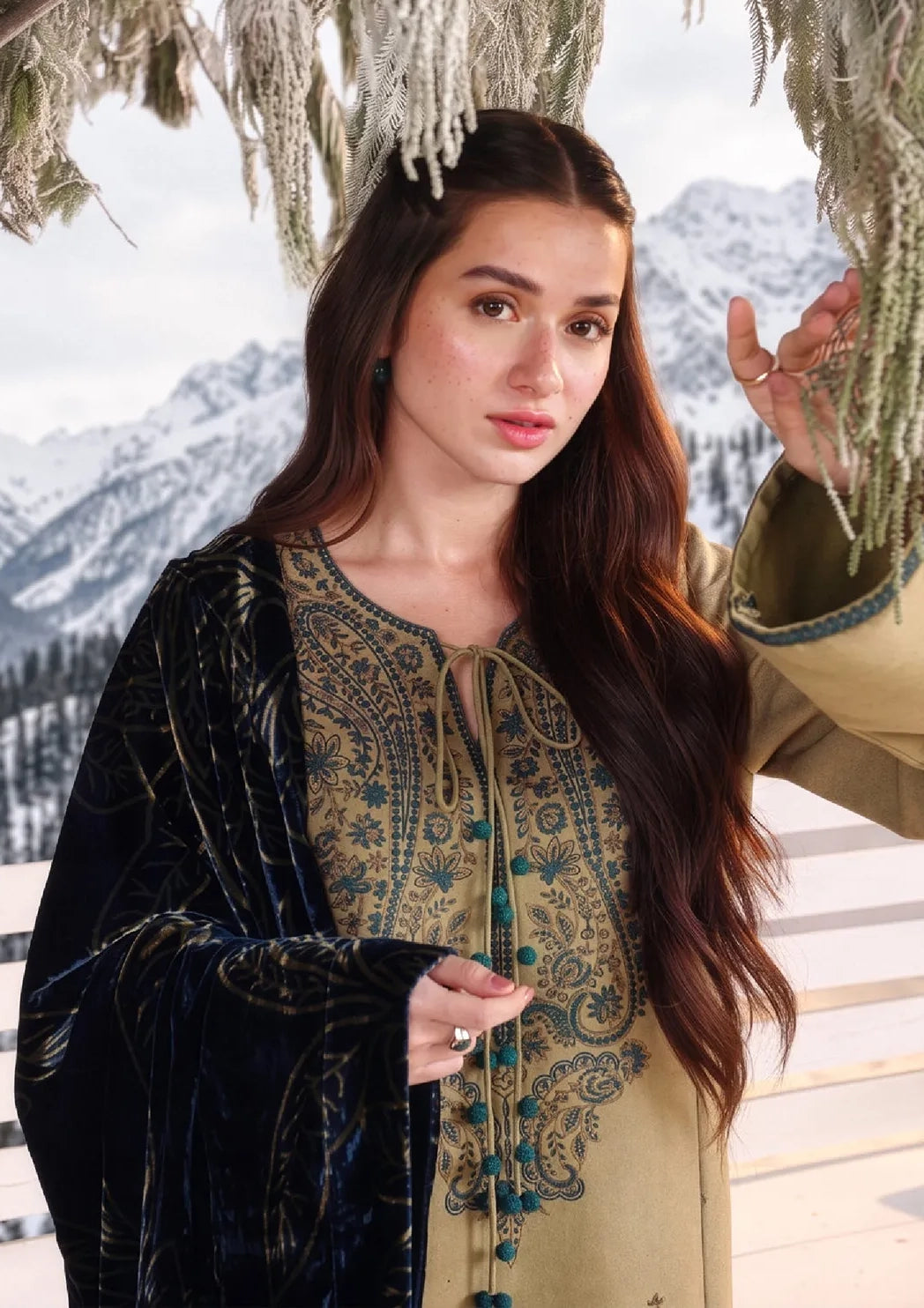 Rang Rasiya Carnation Winter'26 -OLIVINE