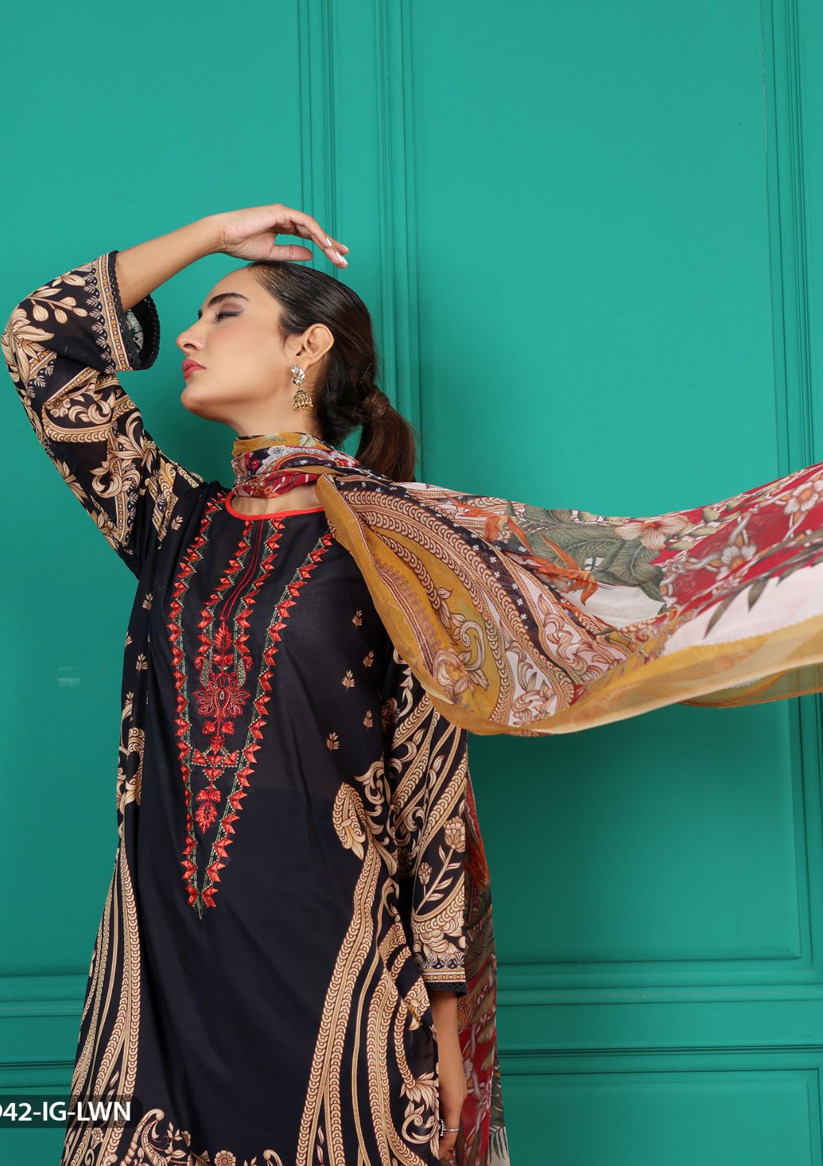 ShaPosh Casual Pret (15942-IG-LWN ) - Mohsin Saeed Fabrics