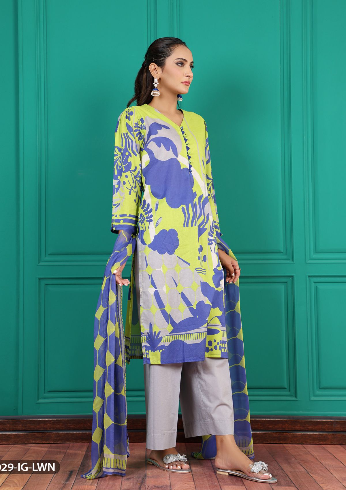 ShaPosh Casual Pret (17029-IG-LWN ) - Mohsin Saeed Fabrics