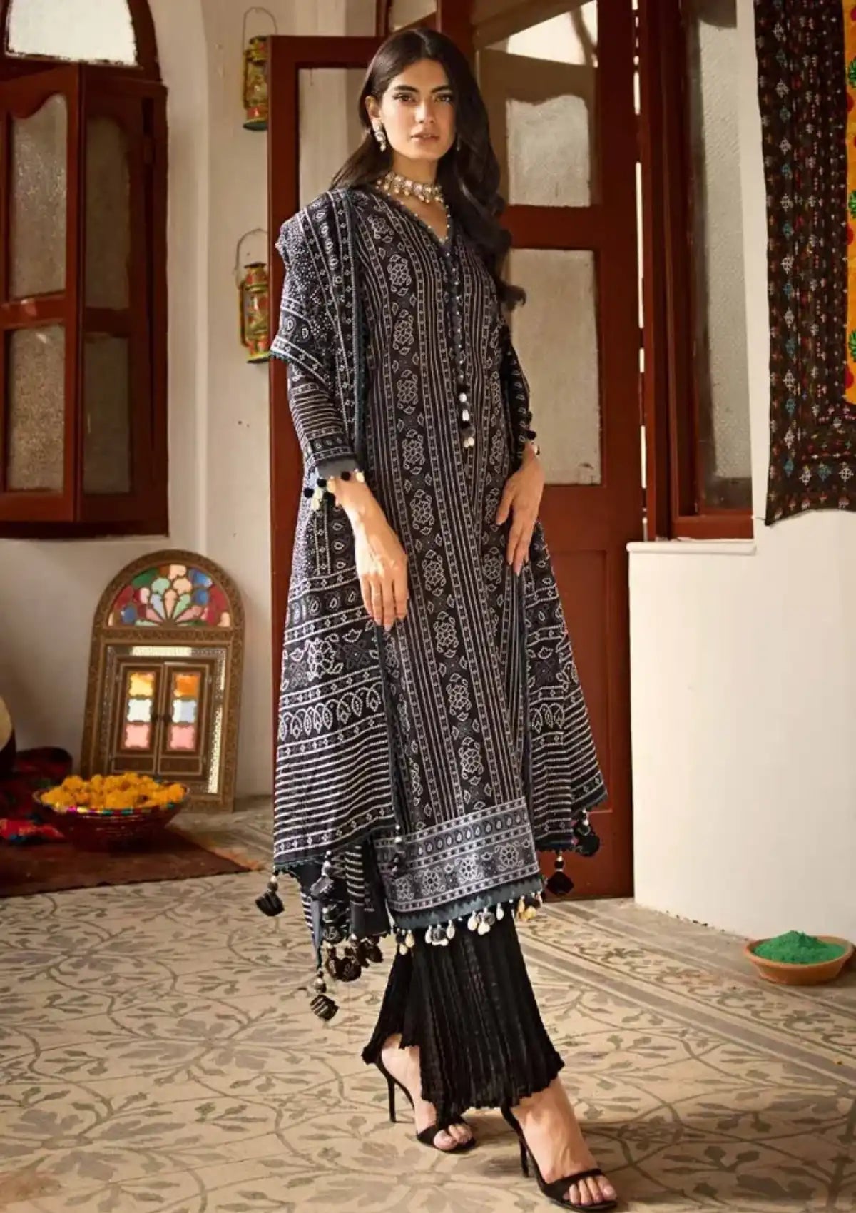 Gul Ahmed Chunri Lawn'24 3 Pcs CL-42009-B