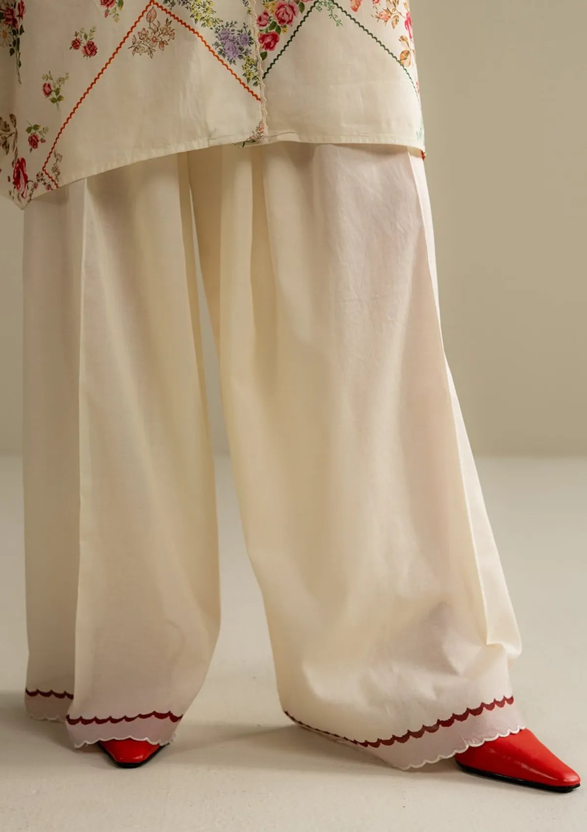 mohsin-saeed-fabrics-luxury-fashion-collection-daily-wear-wedding-and-formal-in-budget-This-product-is-from-coco-by-zara-shahjahan-prints-lawn25-vol-3-d-09a-zarya-is-available-on-Mohsin-saeed-fabrics-website.