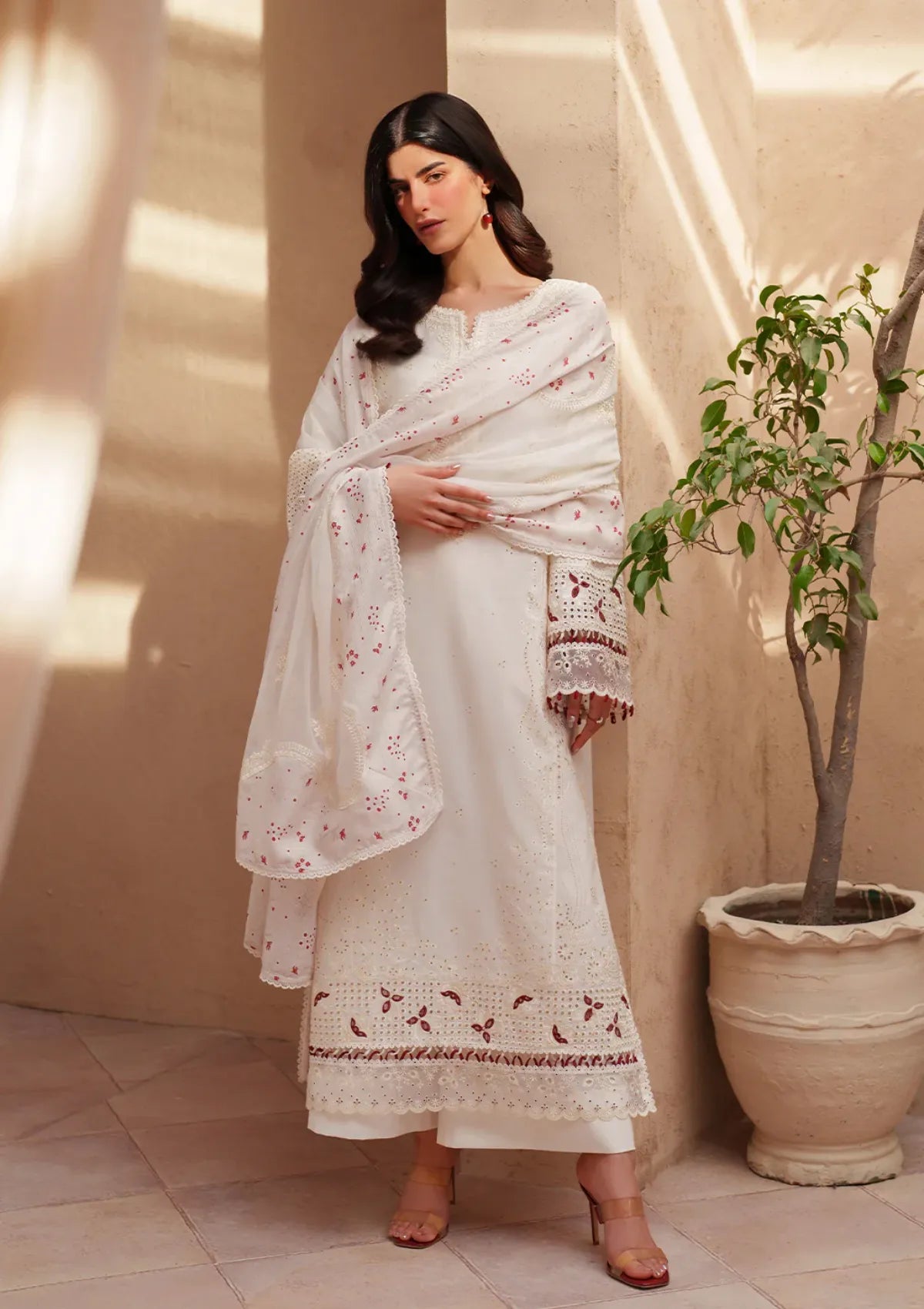 Iznik Eid Emb Lawn'26 EL-06