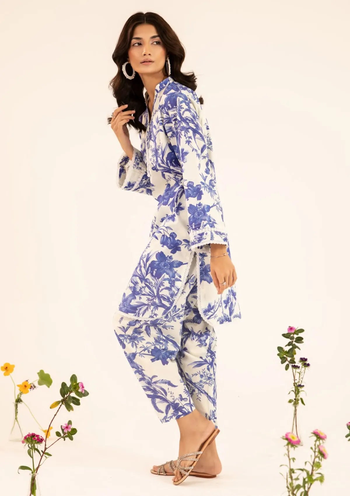 mohsin-saeed-fabrics-affordable-luxury-outfits-for-daily-formal-and-wedding-wear-This-product-is-from-elaf-pret-printed-lawn25-ept-01-crimsal-is-available-on-Mohsin-saeed-fabrics-website.