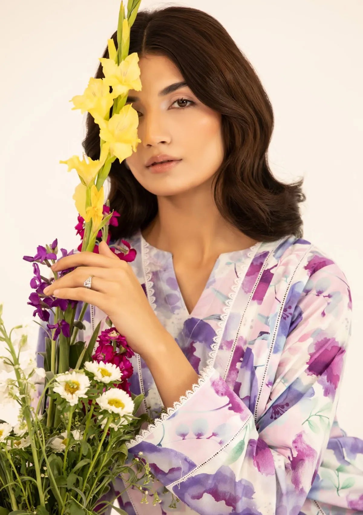 mohsin-saeed-fabrics-designer-daily-wear-formal-and-wedding-suits-within-budget-This-product-is-from-elaf-pret-printed-lawn25-ept-08-a-reve-is-available-on-Mohsin-saeed-fabrics-website.