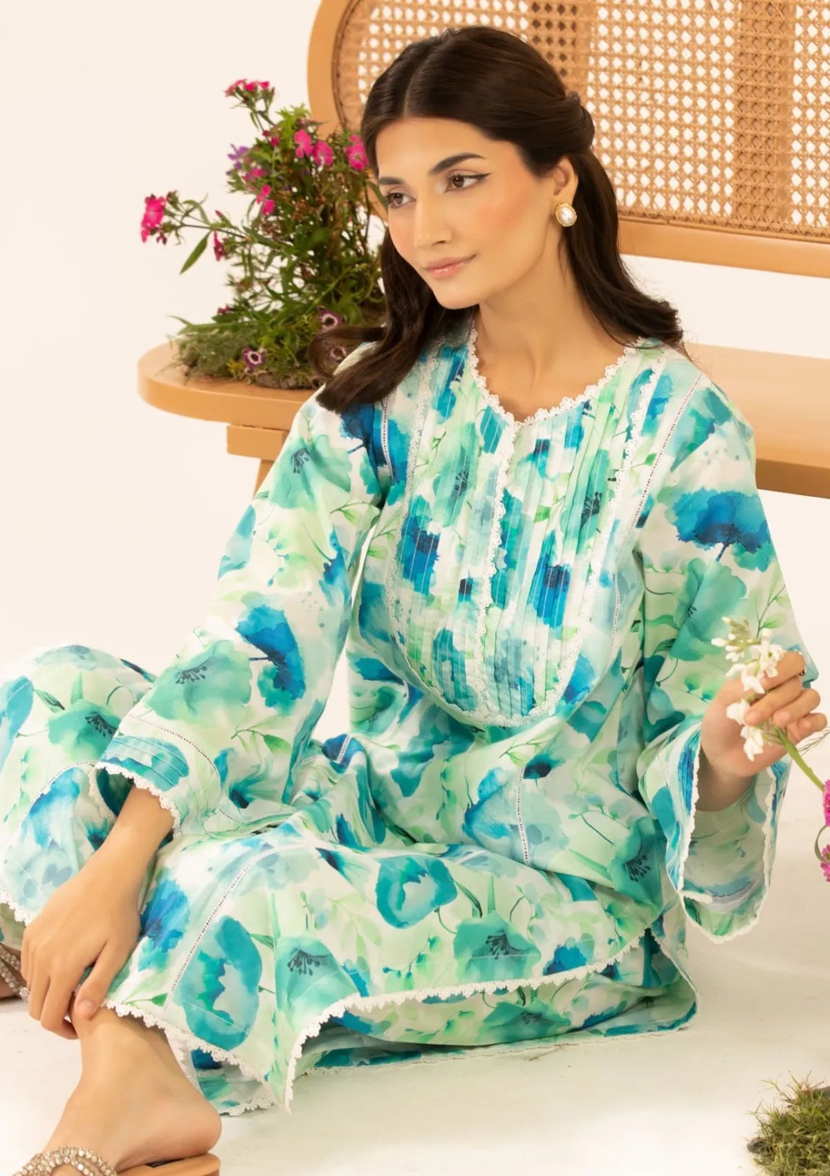 mohsin-saeed-fabrics-designer-daily-wear-formal-and-wedding-suits-within-budget-This-product-is-from-elaf-pret-printed-lawn25-ept-08-b-rame-is-available-on-Mohsin-saeed-fabrics-website.