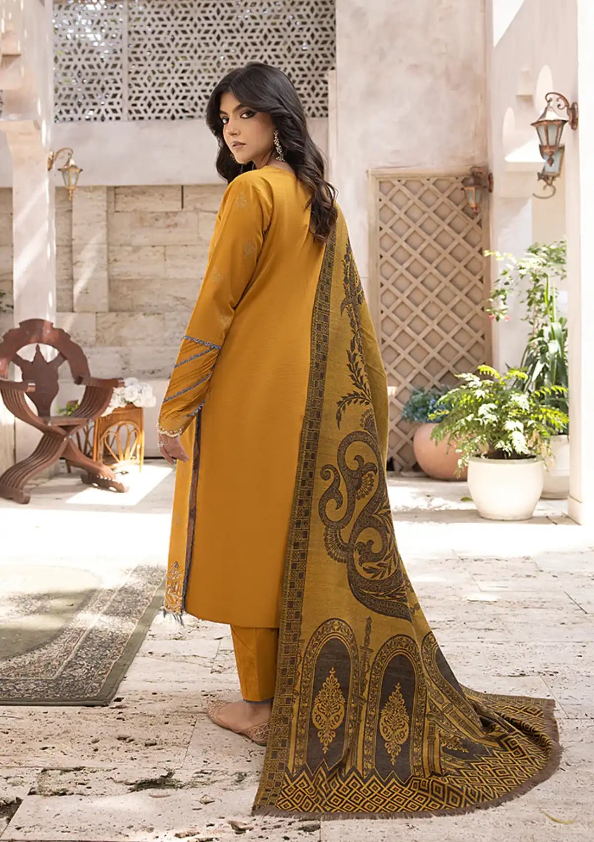 Humdum Elak Emb Khaddar'23 EL-04 - Mohsin Saeed Fabrics