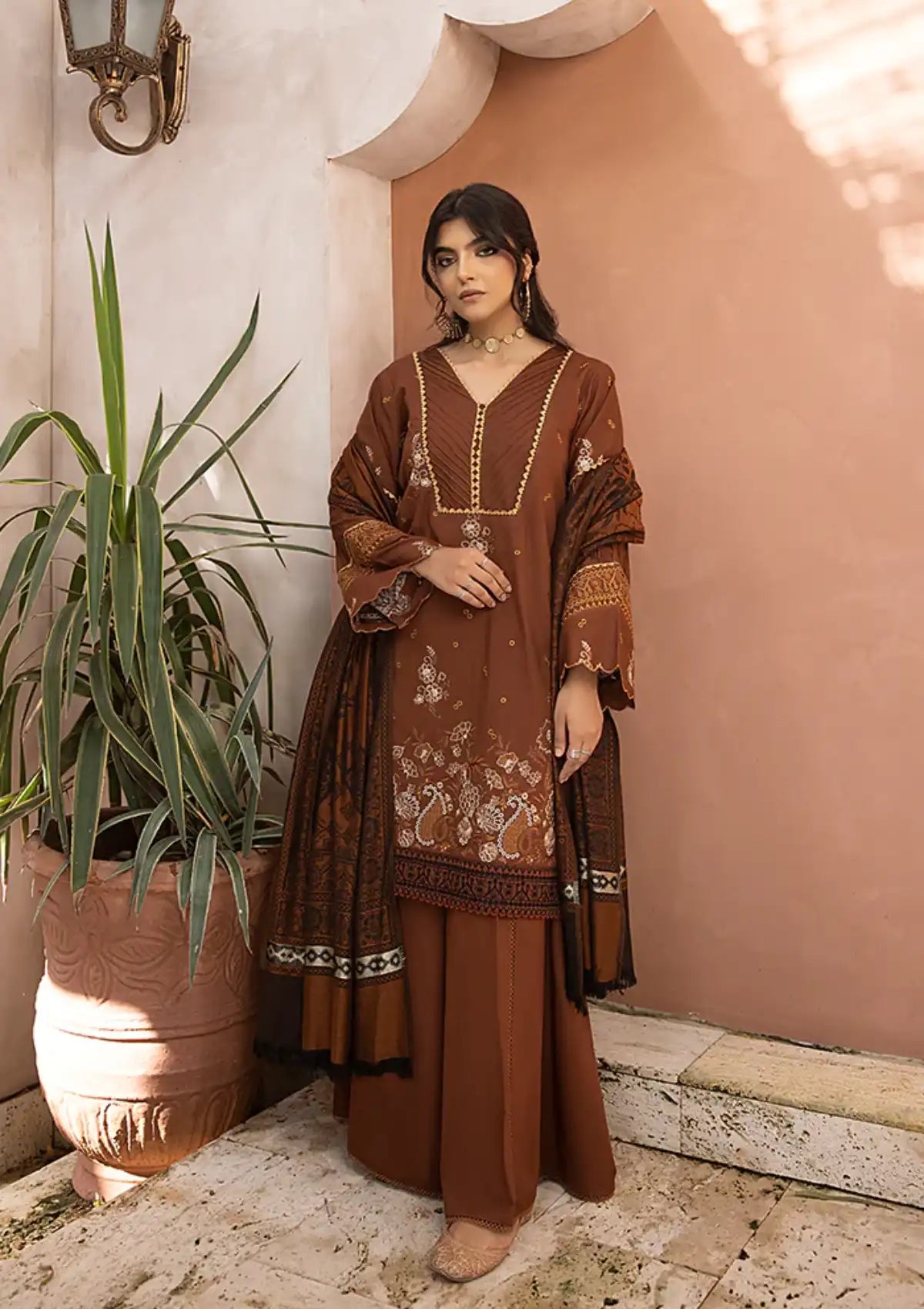 Humdum Elak Emb Khaddar'23 EL-09 - Mohsin Saeed Fabrics