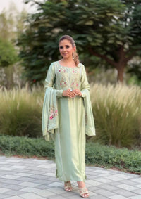 mohsin-saeed-fabrics-is-selling-online-and-in stores-Luxury-daily-wear-wedding-wear-formal-wear-in-budgeted-price-This-product-is-from-sidra-fahad-elianna25-sf-206-is-available-on-Mohsin-saeed-fabrics-website.