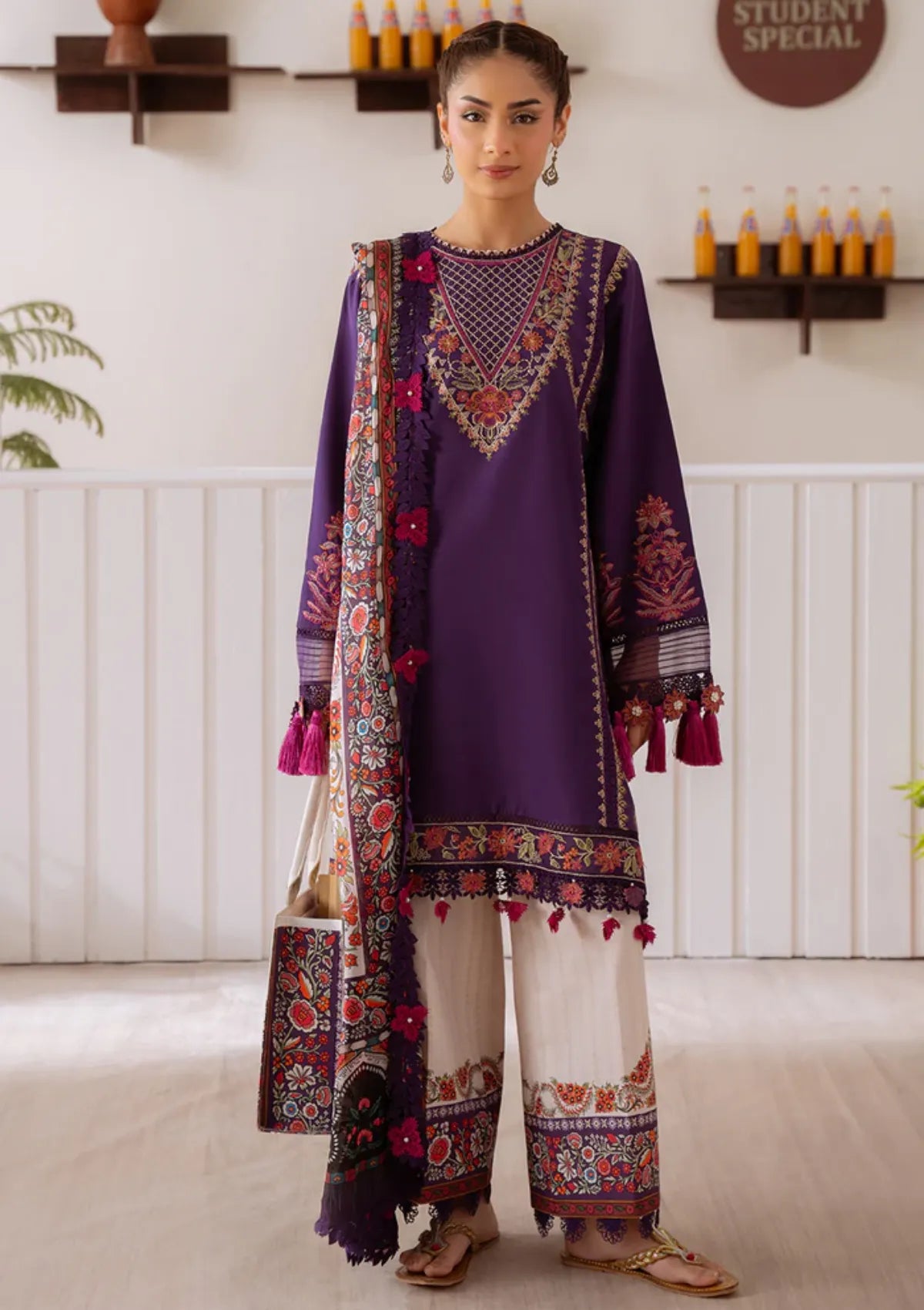 mohsin-saeed-fabrics-designer-daily-wear-formal-and-wedding-suits-within-budget-This-product-is-from-saira-rizwan-laanem-summer-lawn25-elif-b-srl25-05-is-available-on-Mohsin-saeed-fabrics-website.