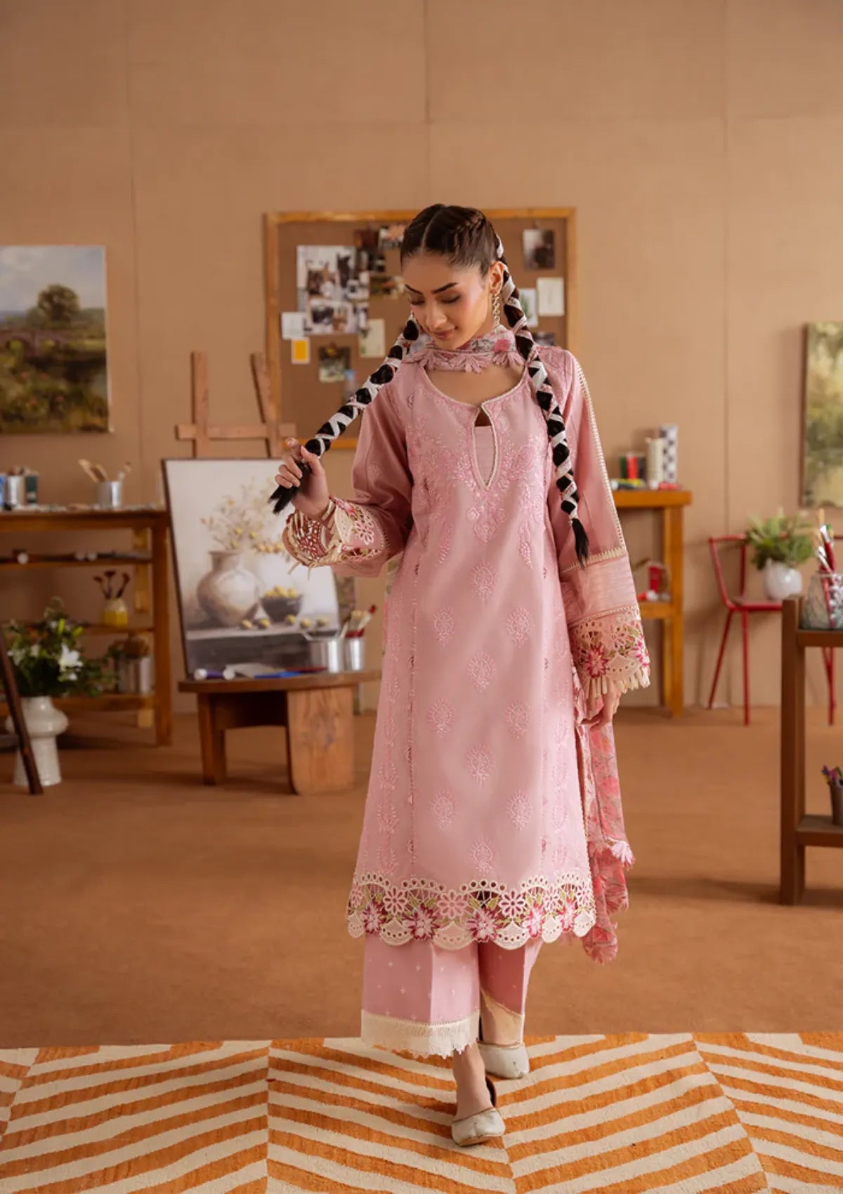mohsin-saeed-fabrics-designer-daily-wear-formal-and-wedding-suits-within-budget-This-product-is-from-saira-rizwan-laanem-summer-lawn25-leyla-b-srl25-04-is-available-on-Mohsin-saeed-fabrics-website.