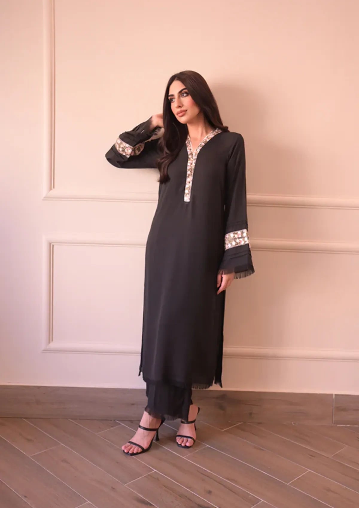 mohsin-saeed-fabrics-luxury-fashion-collection-daily-wear-wedding-and-formal-in-budget-This-product-is-from-sidra-fahad-summer-elora-325-sf-200-is-available-on-Mohsin-saeed-fabrics-website.