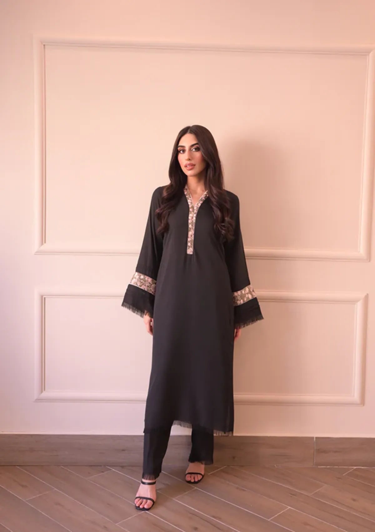 mohsin-saeed-fabrics-luxury-fashion-collection-daily-wear-wedding-and-formal-in-budget-This-product-is-from-sidra-fahad-summer-elora-325-sf-200-is-available-on-Mohsin-saeed-fabrics-website.