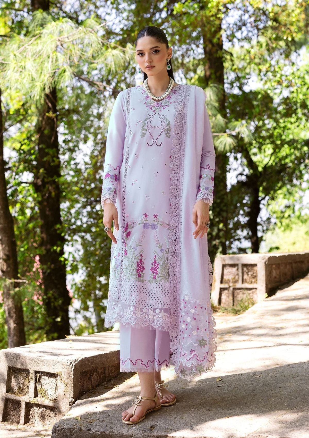 mohsin-saeed-fabrics-affordable-luxury-outfits-for-daily-formal-and-wedding-wear-This-product-is-from-saira-shakira-bloom-lawn25-d-7a-faya-is-available-on-Mohsin-saeed-fabrics-website.
