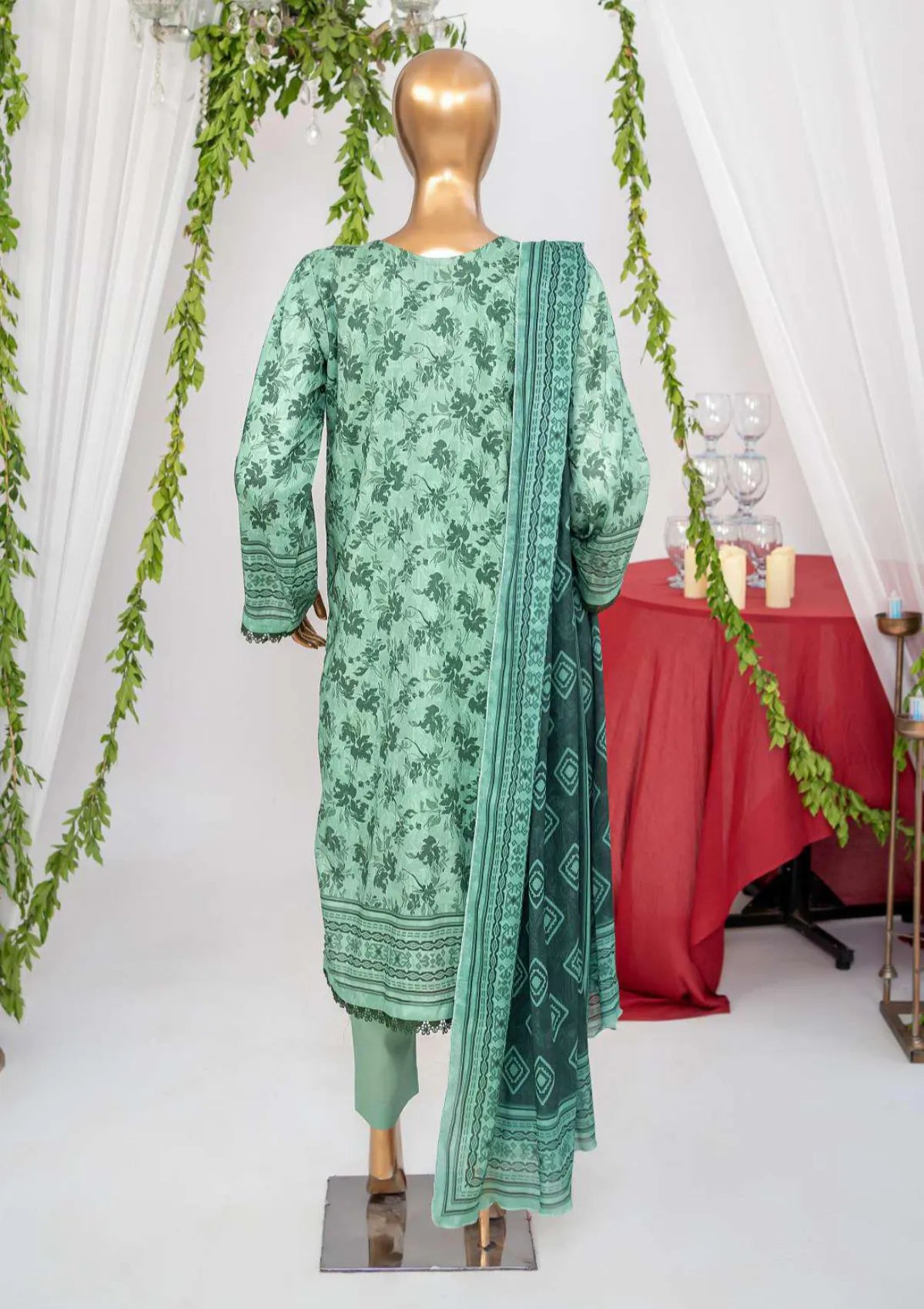 mohsin-saeed-fabrics-is-selling-online-and-in stores-Luxury-daily-wear-wedding-wear-formal-wear-in-budgeted-price-This-product-is-from-mahnaz-printed-lawn25-drop-1-design-04-is-available-on-Mohsin-saeed-fabrics-website.