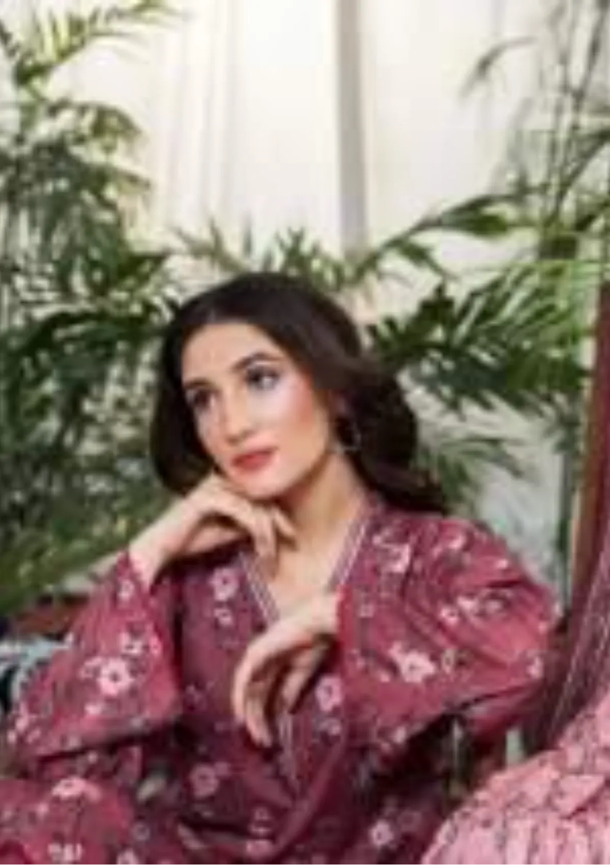 mohsin-saeed-fabrics-is-selling-online-and-in stores-Luxury-daily-wear-wedding-wear-formal-wear-in-budgeted-price-This-product-is-from-dabiha-tex-doriya-printed-lawn-25-d-03-is-available-on-Mohsin-saeed-fabrics-website.