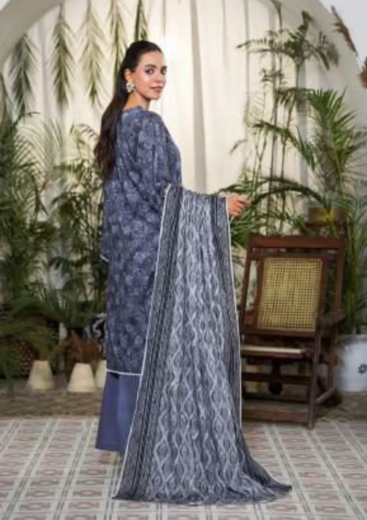 mohsin-saeed-fabrics-is-selling-online-and-in stores-Luxury-daily-wear-wedding-wear-formal-wear-in-budgeted-price-This-product-is-from-dabiha-tex-doriya-printed-lawn-25-d-08-is-available-on-Mohsin-saeed-fabrics-website.