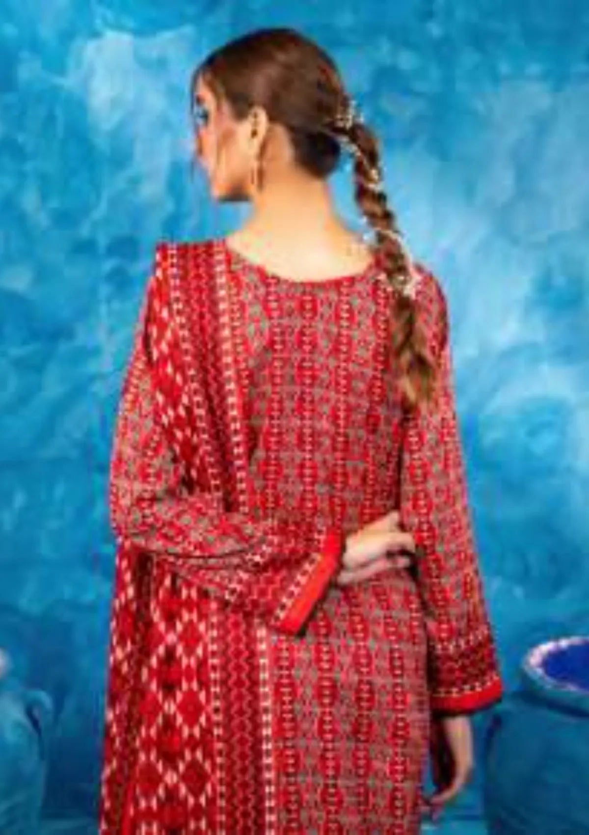 mohsin-saeed-fabrics-affordable-luxury-outfits-for-daily-formal-and-wedding-wear-This-product-is-from-zesh-exclusive-lawn25-drop-28-article-10-is-available-on-Mohsin-saeed-fabrics-website.