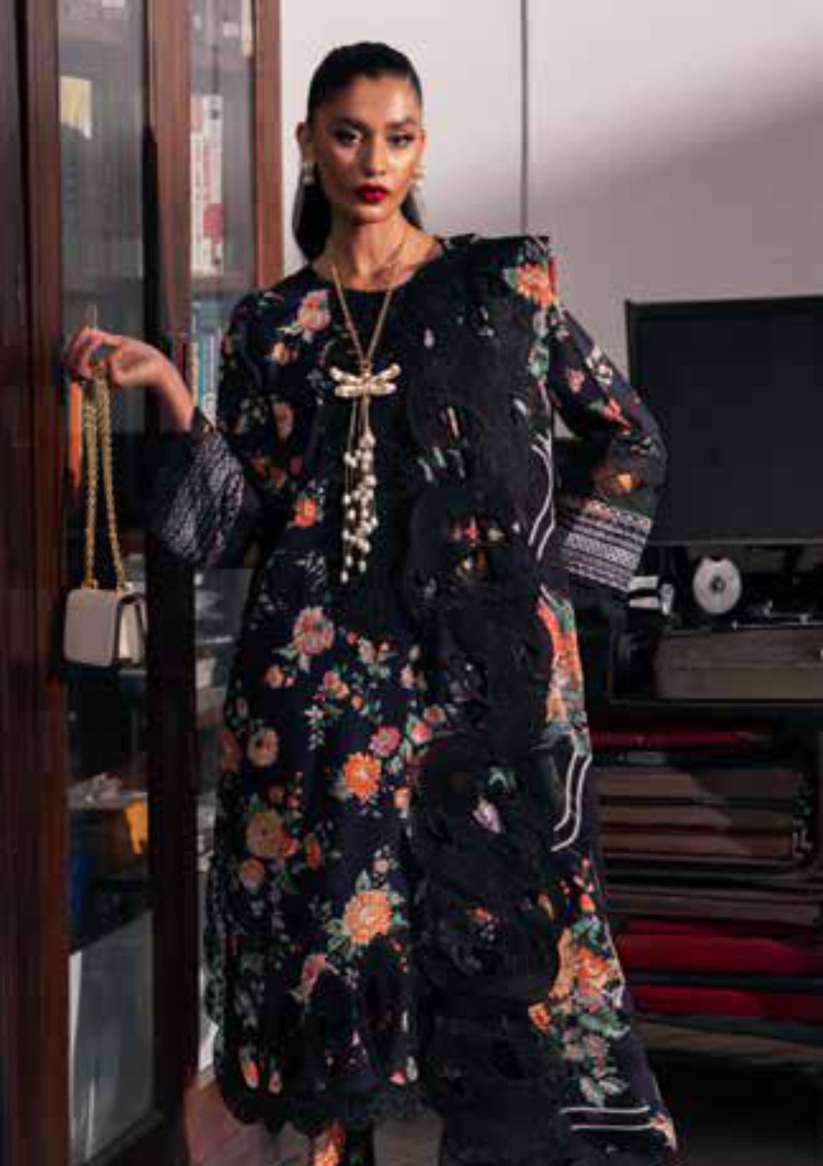mohsin-saeed-fabrics-designer-daily-wear-formal-and-wedding-suits-within-budget-This-product-is-from-nureh-glam-girl-lawn25-gl-18-is-available-on-Mohsin-saeed-fabrics-website.