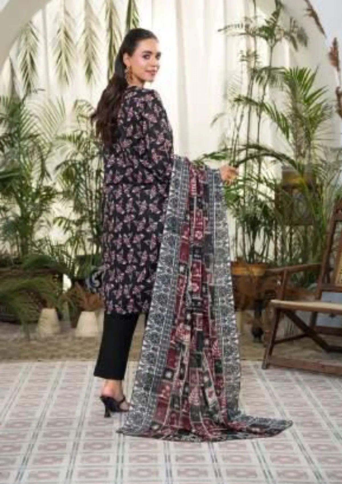mohsin-saeed-fabrics-is-selling-online-and-in stores-Luxury-daily-wear-wedding-wear-formal-wear-in-budgeted-price-This-product-is-from-dabiha-tex-doriya-printed-lawn-25-d-10-is-available-on-Mohsin-saeed-fabrics-website.