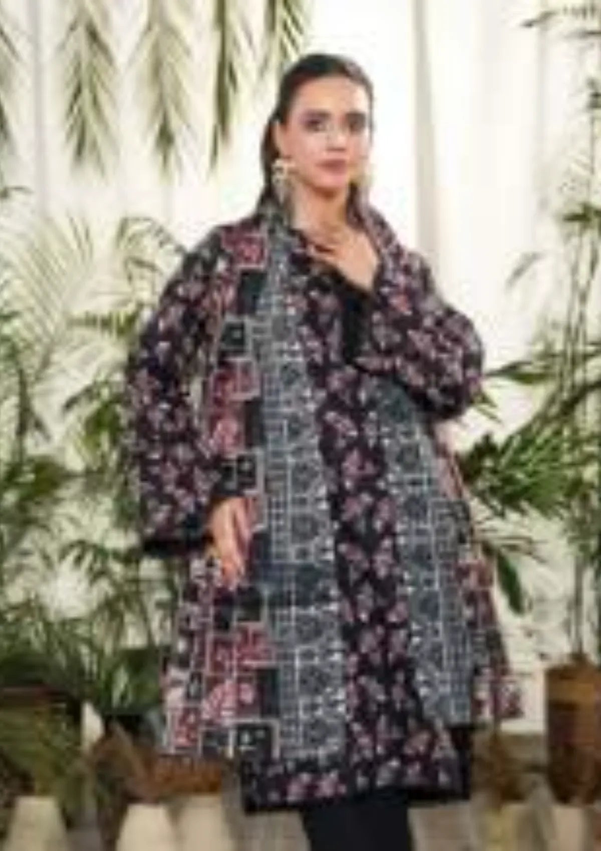mohsin-saeed-fabrics-is-selling-online-and-in stores-Luxury-daily-wear-wedding-wear-formal-wear-in-budgeted-price-This-product-is-from-dabiha-tex-doriya-printed-lawn-25-d-10-is-available-on-Mohsin-saeed-fabrics-website.