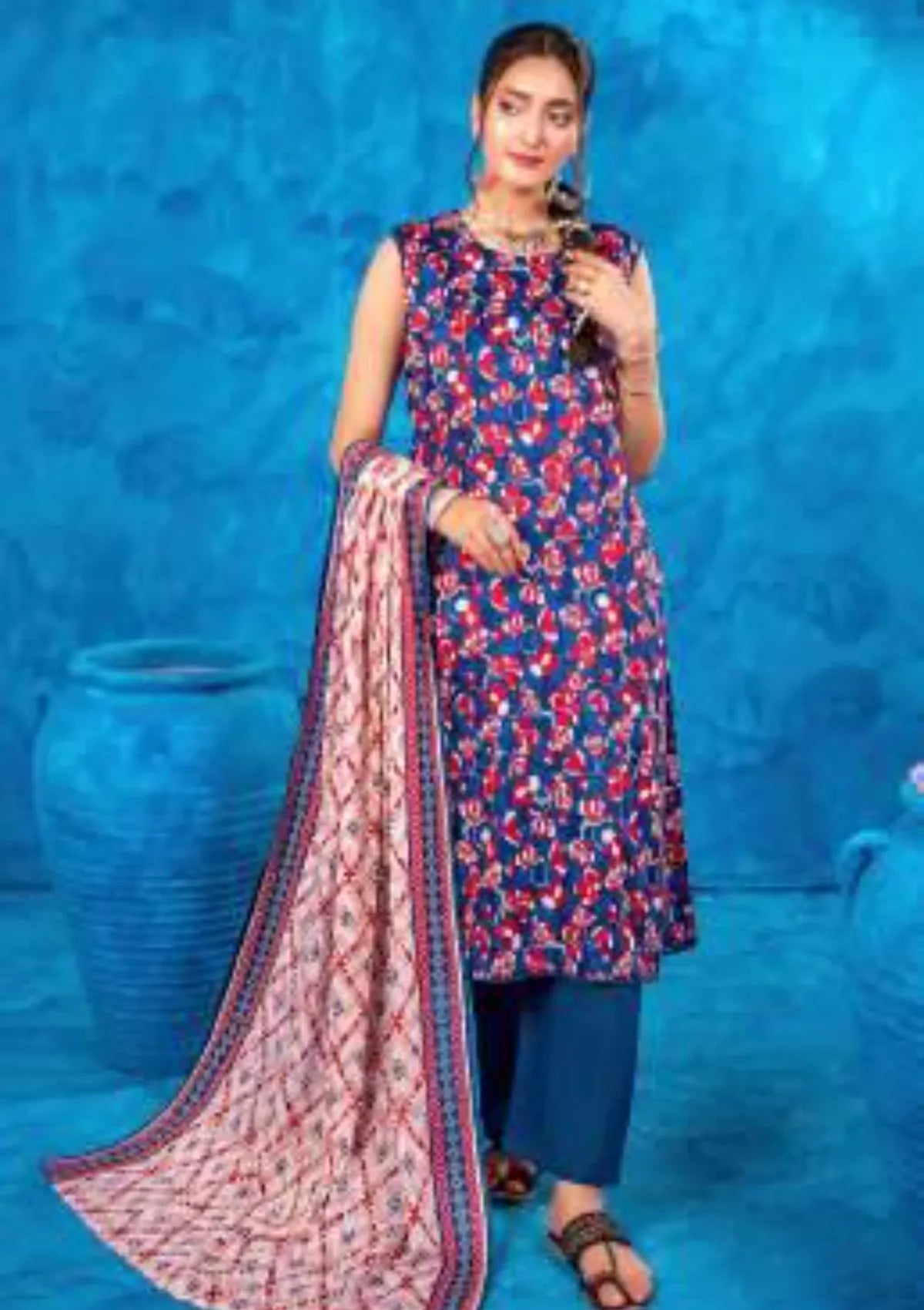 mohsin-saeed-fabrics-affordable-luxury-outfits-for-daily-formal-and-wedding-wear-This-product-is-from-zesh-exclusive-lawn25-drop-28-article-09-is-available-on-Mohsin-saeed-fabrics-website.