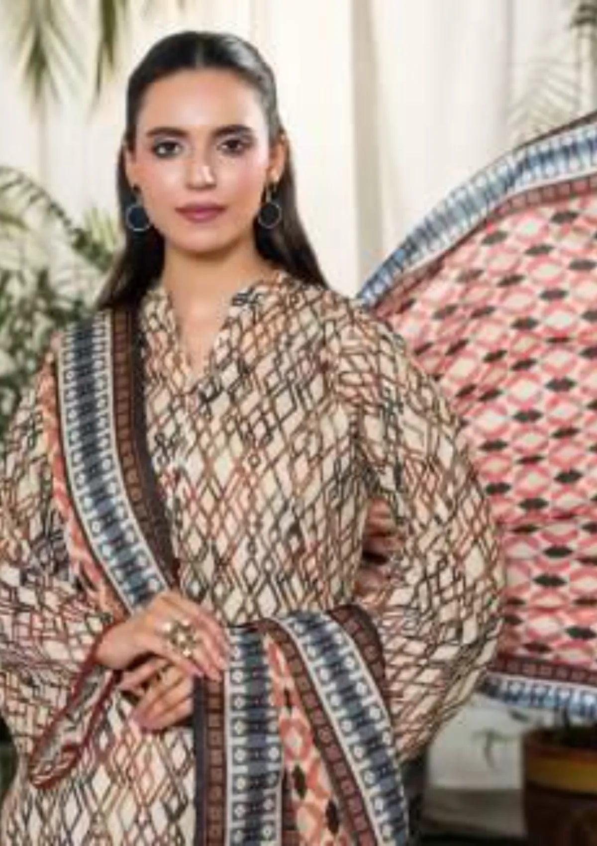 mohsin-saeed-fabrics-is-selling-online-and-in stores-Luxury-daily-wear-wedding-wear-formal-wear-in-budgeted-price-This-product-is-from-dabiha-tex-doriya-printed-lawn-25-d-12-is-available-on-Mohsin-saeed-fabrics-website.