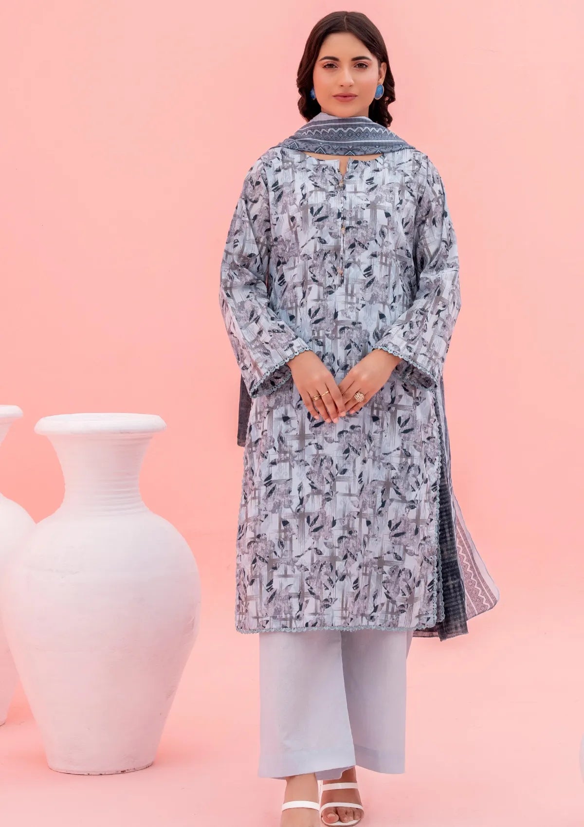 mohsin-saeed-fabrics-affordable-luxury-outfits-for-daily-formal-and-wedding-wear-This-product-is-from-sohaye-premium-summer-lawn25-d-01-is-available-on-Mohsin-saeed-fabrics-website.