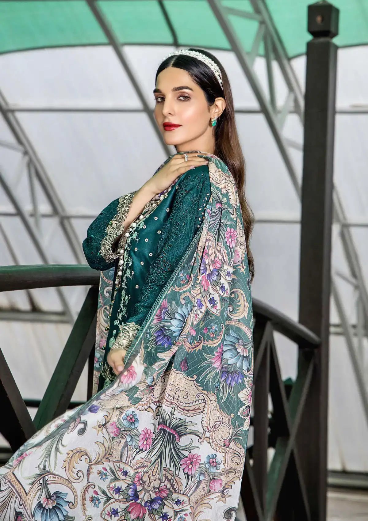 Eshaisha Emb Luxury Lawn'24 EA-517 - Mohsin Saeed Fabrics
