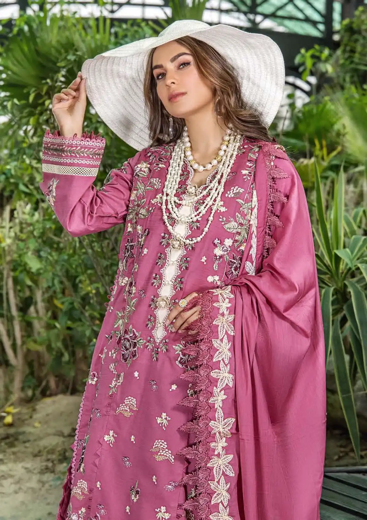Eshaisha Emb Luxury Lawn'24 EA-518 - Mohsin Saeed Fabrics