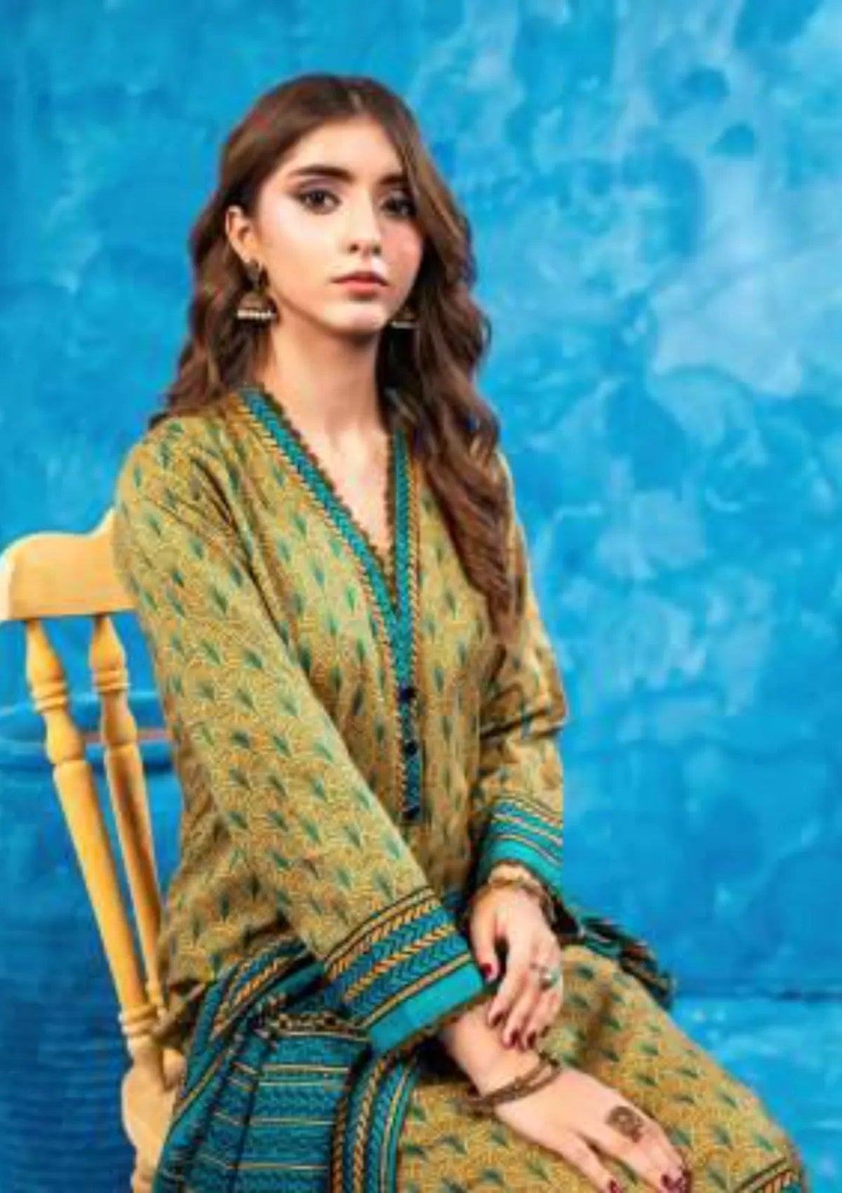 mohsin-saeed-fabrics-affordable-luxury-outfits-for-daily-formal-and-wedding-wear-This-product-is-from-zesh-exclusive-lawn25-drop-28-article-03-is-available-on-Mohsin-saeed-fabrics-website.