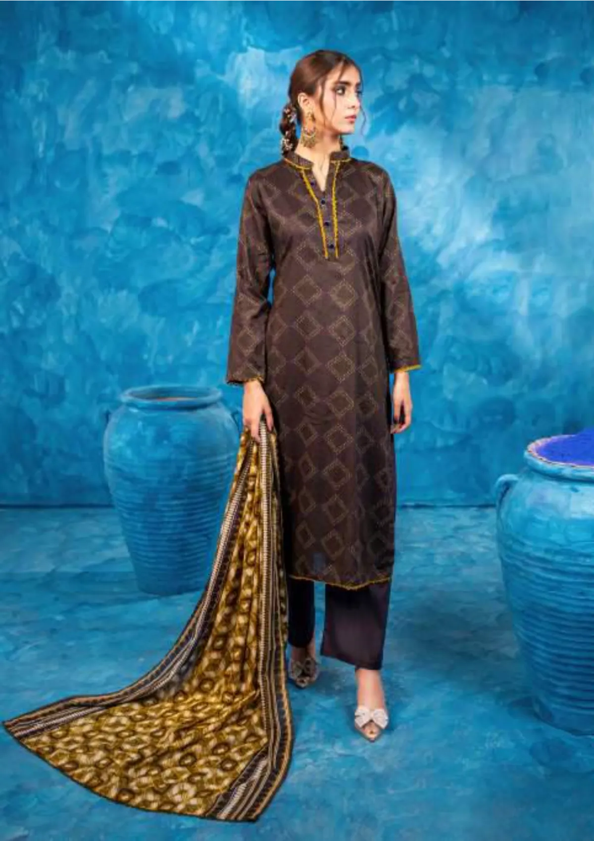 mohsin-saeed-fabrics-affordable-luxury-outfits-for-daily-formal-and-wedding-wear-This-product-is-from-zesh-exclusive-lawn25-drop-28-article-06-is-available-on-Mohsin-saeed-fabrics-website.