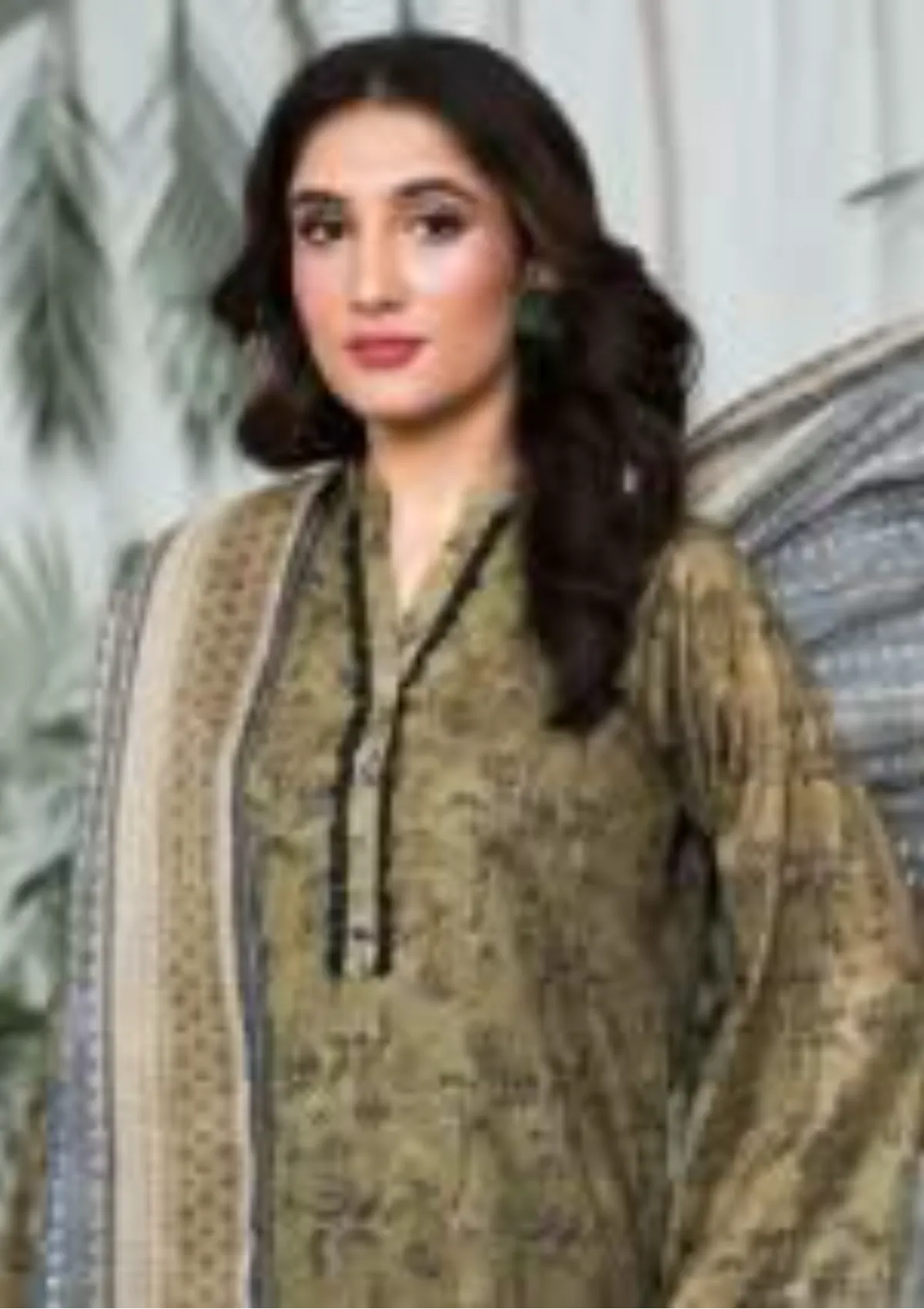 mohsin-saeed-fabrics-is-selling-online-and-in stores-Luxury-daily-wear-wedding-wear-formal-wear-in-budgeted-price-This-product-is-from-dabiha-tex-doriya-printed-lawn-25-d-01-is-available-on-Mohsin-saeed-fabrics-website.